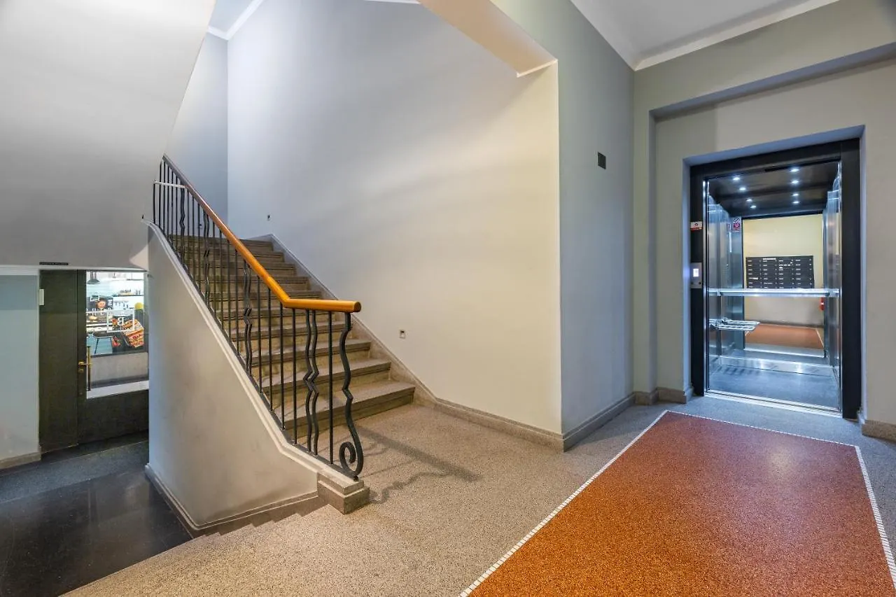 Dlouha Palace - Live In One Of The Best Streets براغ